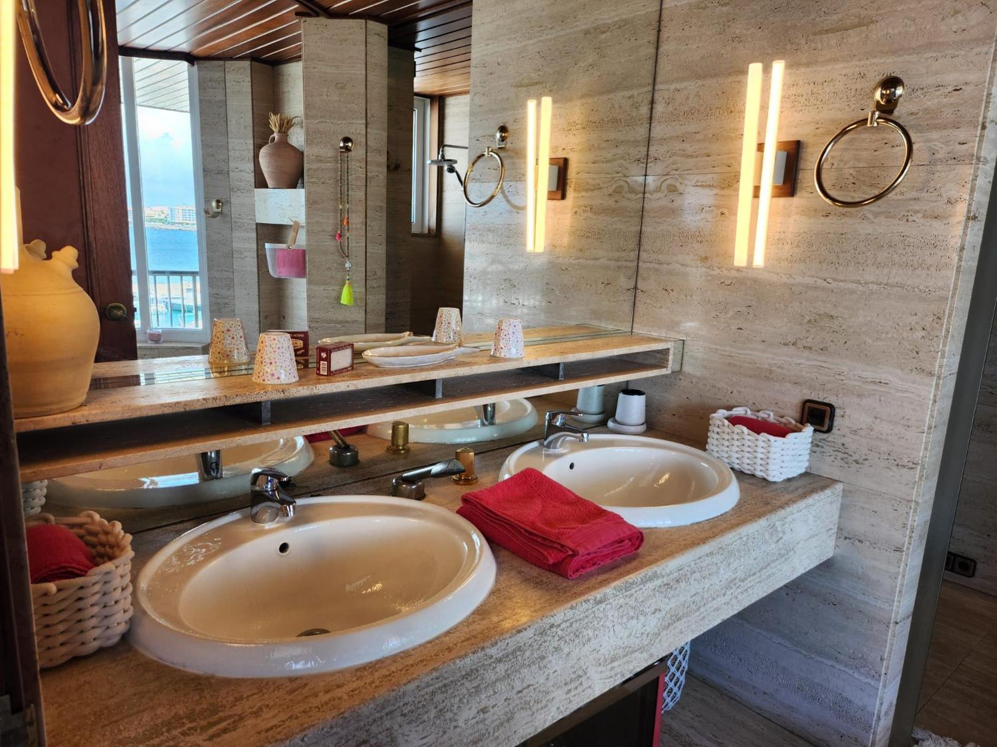Solo Atico Guest Suites L'Escala Exterior photo